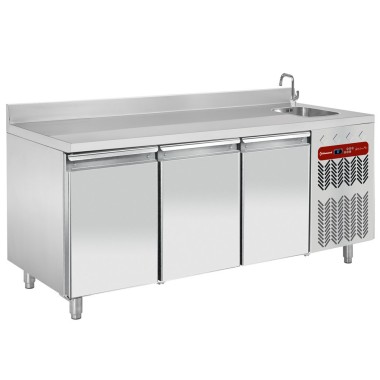 DIAMOND - Table réfrigérée murale 3 portes GN 1/1+ évier