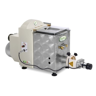 Machine à pâtes moyenne avec emporte pièce - Fama