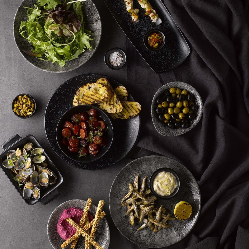 Assiette oblongue Raku Quartz Noir pour chefs, 298x153mm - Finedine