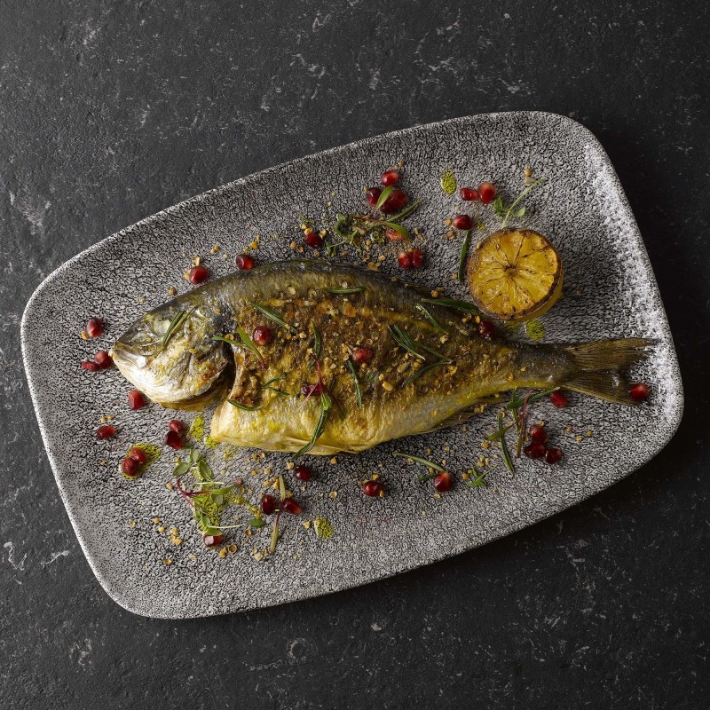 Assiette oblongue Raku Quartz Noir pour chefs, 298x153mm - Finedine