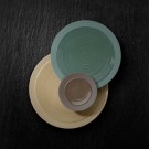 Assiette ronde en argile verte Bahia 260 mm - Finedine