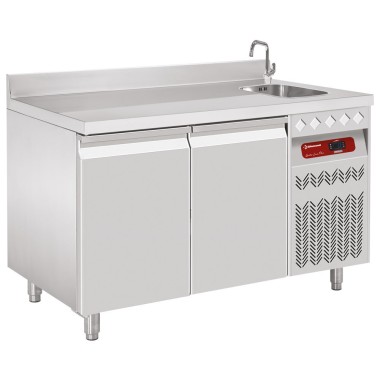 DIAMOND - Table frigorifique murale ventilée  portes GN 1/1- évier