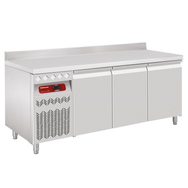 DIAMOND - Table frigorifique murale ventilée 3 portes GN 1/1